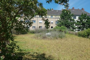 Zusammen mit "Die Ehrenfelder eG" setzt sich der BUND Köln für die Begrünung eines Tiefgaragendachs in Köln Ehrenfeld ein.