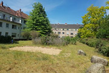 Das Tiefgaragendach in der Gottfried-Daniels Strasse in Köln Ehrenfeld.