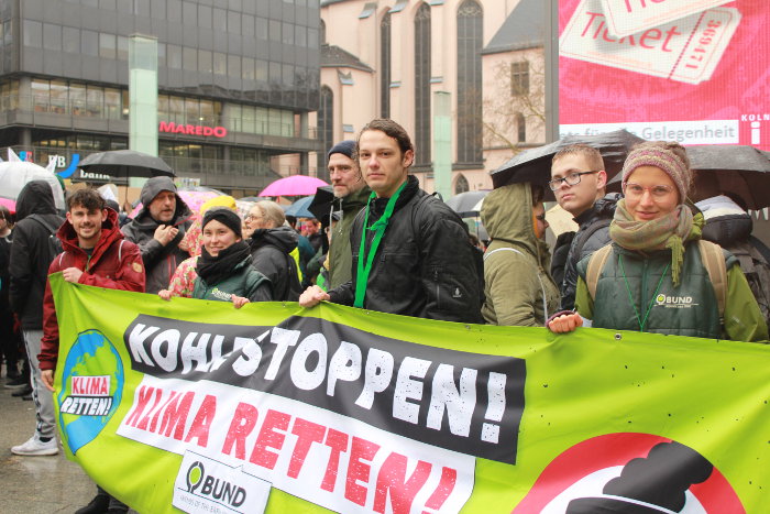 Der BUND Köln demontriert bei den Fridays For Future in Köln für eine nachhaltige Zukunft.